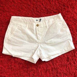 White Old Navy shorts